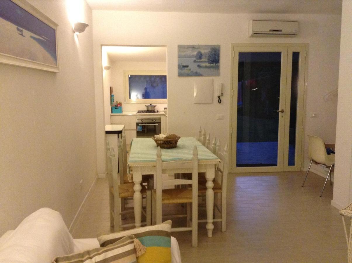 Deliziosa Villa 150 Metri Dal Mare Quartu SantʼElena Eksteriør bilde